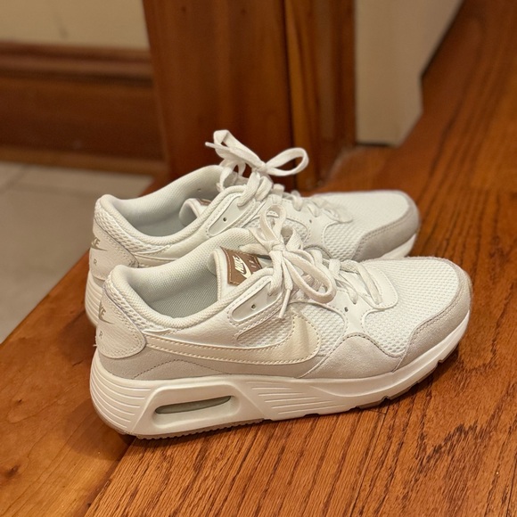Nike Air Max SC in white/cream. Size 7 - Picture 2 of 5